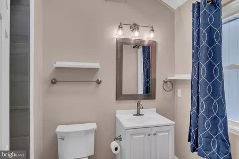 Bath - 110 Hopewell Rd, Marlton, NJ 08053 photo 1 of 3