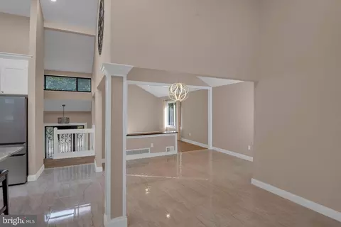 Entry Way - 110 Hopewell Rd, Marlton, NJ 08053 photo 8 of 14