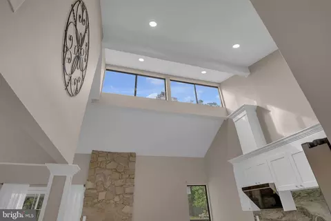Entry Way - 110 Hopewell Rd, Marlton, NJ 08053 photo 10 of 14