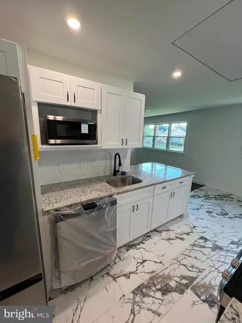 32 Woodbine Ave, Maple Shade, NJ 08052 photo 6