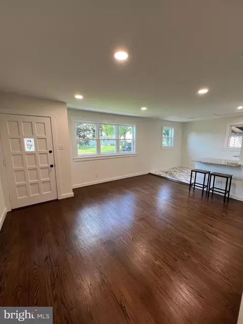 32 Woodbine Ave, Maple Shade, NJ 08052 photo 10