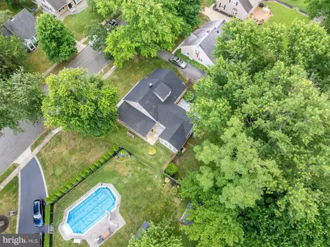 View/Area - 11 E Sutton Ave, Moorestown, NJ 08057 photo 4 of 5