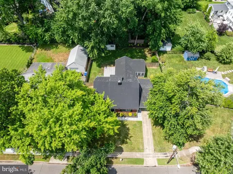 View/Area - 11 E Sutton Ave, Moorestown, NJ 08057 photo 2 of 5