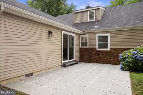Exterior - 11 E Sutton Ave, Moorestown, NJ 08057 photo 2 of 2
