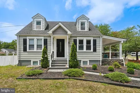 110 S Bridgeboro St, Delran, NJ 08075