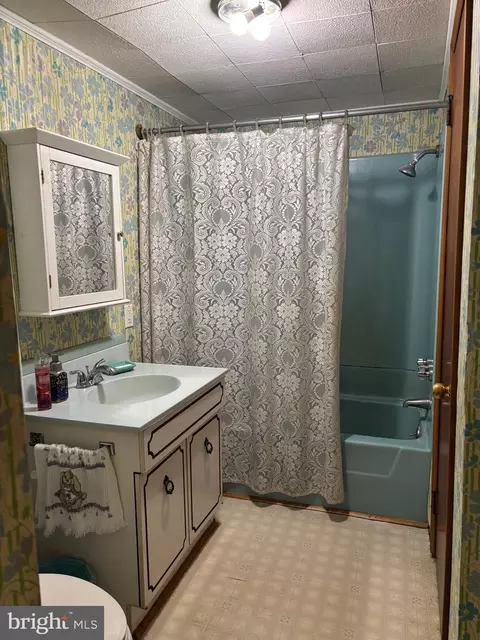 637 N Maple Ave, Maple Shade, NJ 08052 photo 14