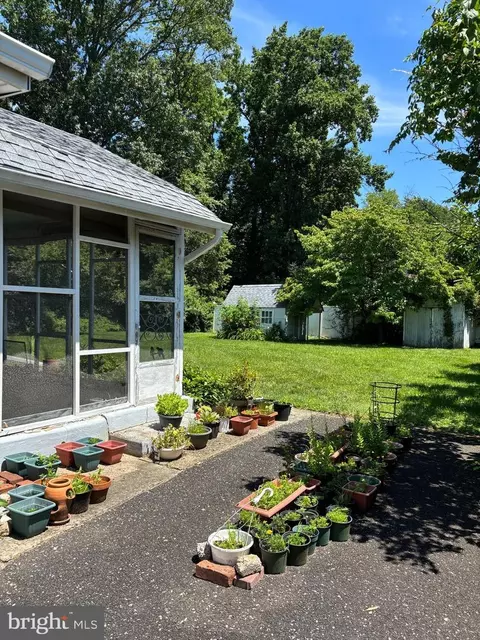 637 N Maple Ave, Maple Shade, NJ 08052 photo 4