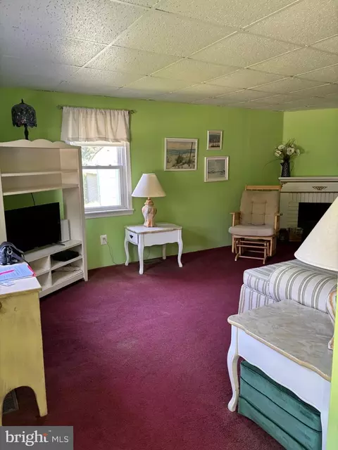 637 N Maple Ave, Maple Shade, NJ 08052 photo 10
