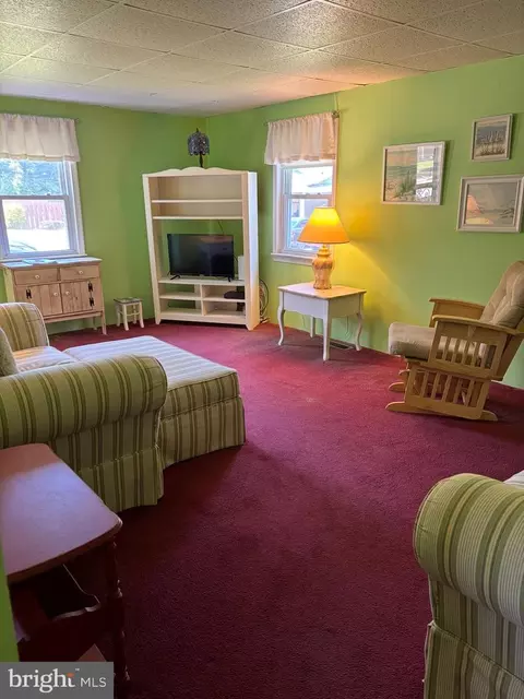 637 N Maple Ave, Maple Shade, NJ 08052 photo 8