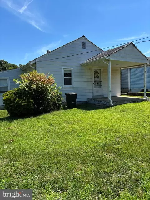 637 N Maple Ave, Maple Shade, NJ 08052