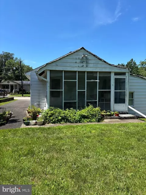 637 N Maple Ave, Maple Shade, NJ 08052 photo 5