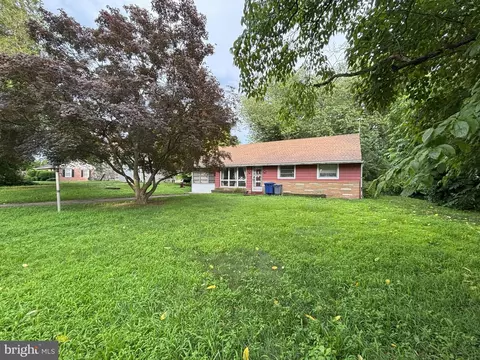 29 Granite Ave, Mount Laurel, NJ 08054