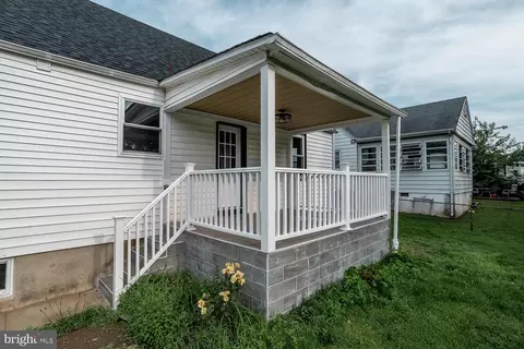 Exterior - 51 S Pine Ave, Maple Shade, NJ 08052 photo 3 of 6