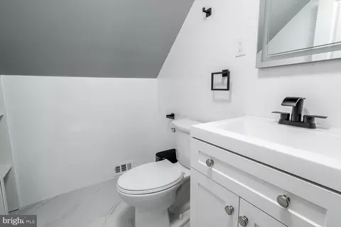 Bath - 51 S Pine Ave, Maple Shade, NJ 08052 photo 4 of 5