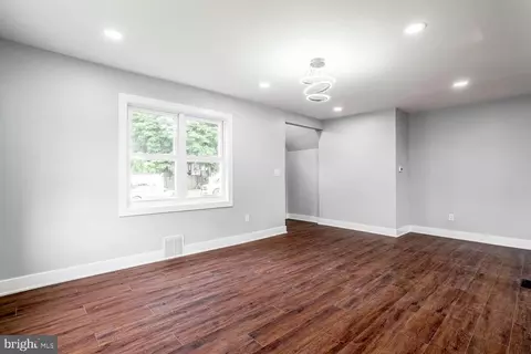 Living - 51 S Pine Ave, Maple Shade, NJ 08052 photo 2 of 3