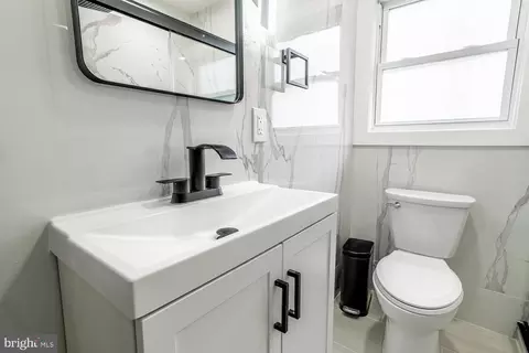 Bath - 51 S Pine Ave, Maple Shade, NJ 08052 photo 3 of 5