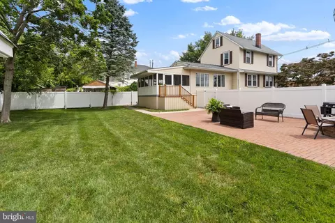 134 King St, Mount Holly, NJ 08060