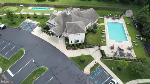 View/Area - 25 Applegate Dr, Florence, NJ 08518 photo 2 of 10