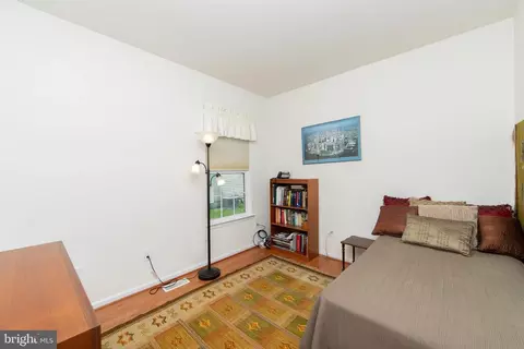 Bedroom - 25 Applegate Dr, Florence, NJ 08518 photo 4 of 9