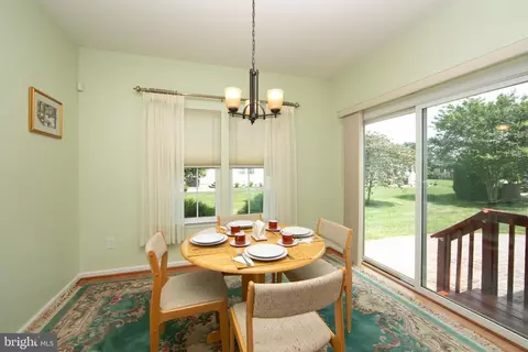 Dining - 25 Applegate Dr, Florence, NJ 08518 photo 1 of 3