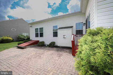Exterior - 25 Applegate Dr, Florence, NJ 08518 photo 9 of 9