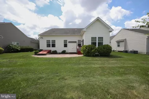 Exterior - 25 Applegate Dr, Florence, NJ 08518 photo 6 of 9