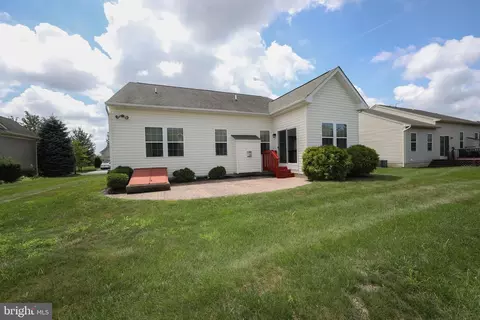 Exterior - 25 Applegate Dr, Florence, NJ 08518 photo 5 of 9