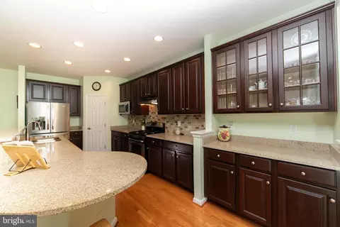Kitchen - 25 Applegate Dr, Florence, NJ 08518 photo 1 of 3