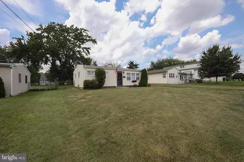 Exterior - 307 Ruth Ave, Maple Shade, NJ 08052 photo 3 of 6