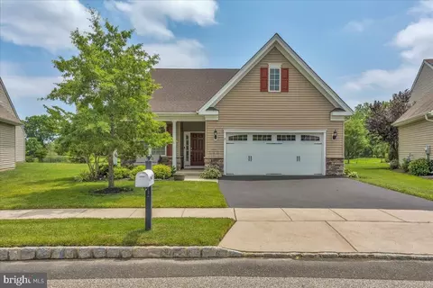 23 Montclaire Rd, Medford, NJ 08055