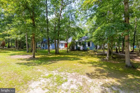 Exterior - 1 Castle Rd, Shamong, NJ 08088 photo 2 of 4