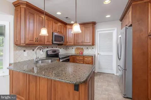 Kitchen - 1 Castle Rd, Shamong, NJ 08088 photo 2 of 5
