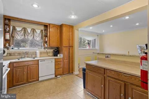 19 Stevens Dr, Delran, NJ 08075 photo 10
