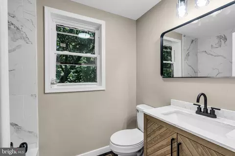 Bath - 211 Georgetown Wrightstown Rd, Wrightstown, NJ 08562 photo 3 of 3
