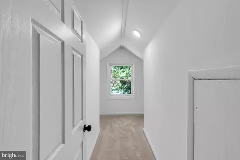 Entry Way - 211 Georgetown Wrightstown Rd, Wrightstown, NJ 08562 photo 13 of 14