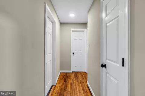 Entry Way - 211 Georgetown Wrightstown Rd, Wrightstown, NJ 08562 photo 10 of 14