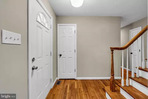 Entry Way - 211 Georgetown Wrightstown Rd, Wrightstown, NJ 08562 photo 2 of 14
