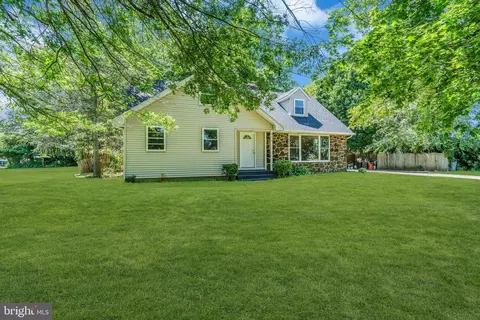 Exterior - 211 Georgetown Wrightstown Rd, Wrightstown, NJ 08562 photo 4 of 17