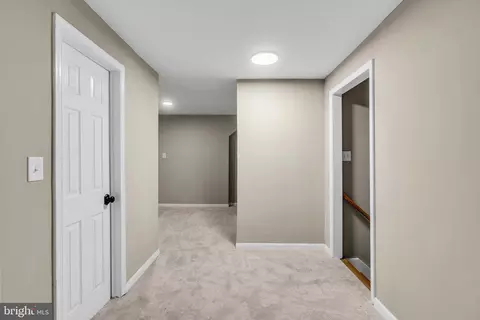 Entry Way - 211 Georgetown Wrightstown Rd, Wrightstown, NJ 08562 photo 12 of 14