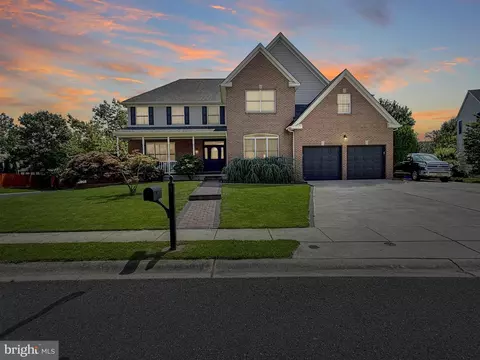 1 Summerhill Ct, Columbus, NJ 08022