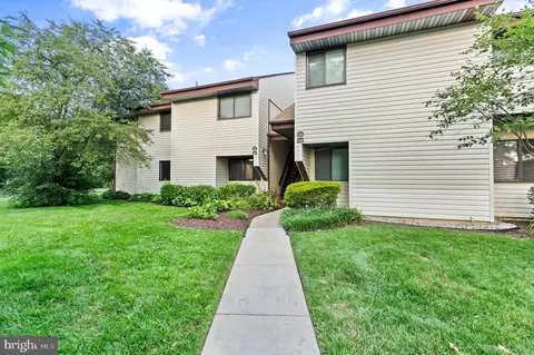 9 E Daisy Ln # A, Mount Laurel, NJ 08054 photo 2