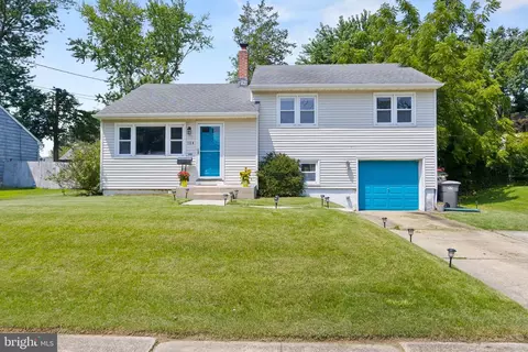 154 Ashurst Ln, Mount Holly, NJ 08060