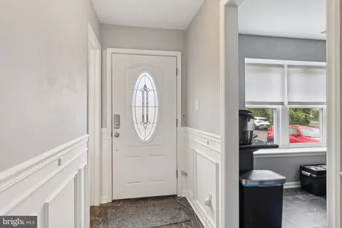 Entry Way - 2102 Elberta Ln, Marlton, NJ 08053 photo 1 of 6