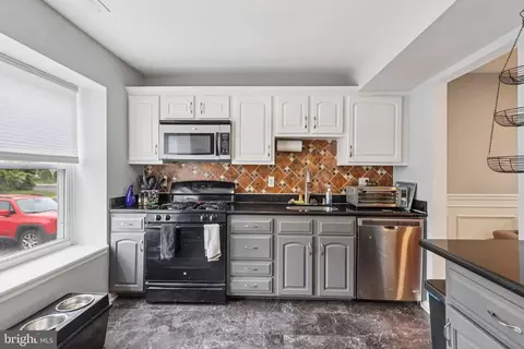 Kitchen - 2102 Elberta Ln, Marlton, NJ 08053 photo 2 of 4