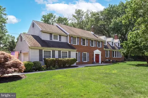 744 Signal Light Rd, Moorestown, NJ 08057