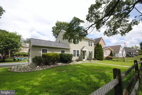908 Garfield Ave, Palmyra, NJ 08065