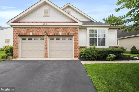 106 Stonehaven Ln, Hainesport, NJ 08036