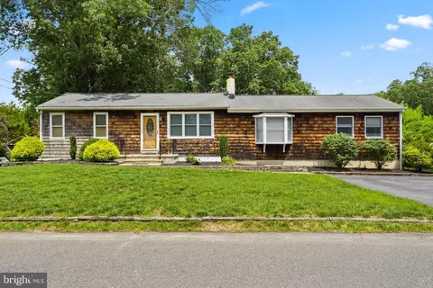185 Cookstown New Egypt Rd, Wrightstown, NJ 08562
