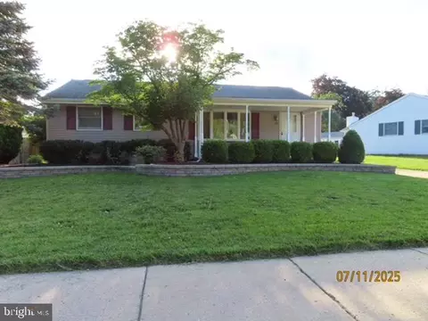 34 Nassau Rd, Lumberton, NJ 08048