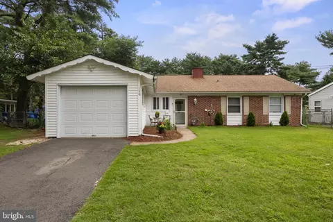 150 Sheffield Dr, Willingboro, NJ 08046